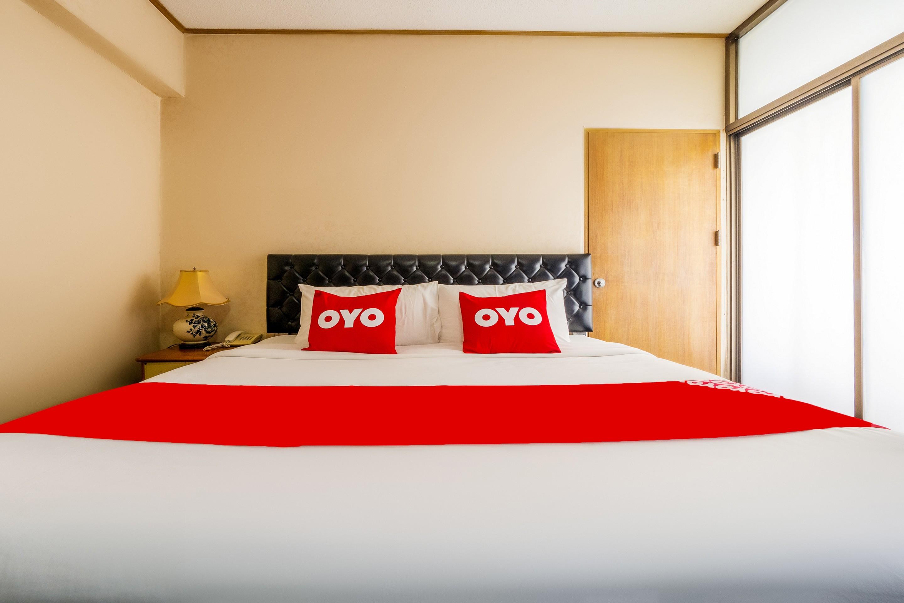 12Pm Bangkok Hotel Ngoại thất bức ảnh
