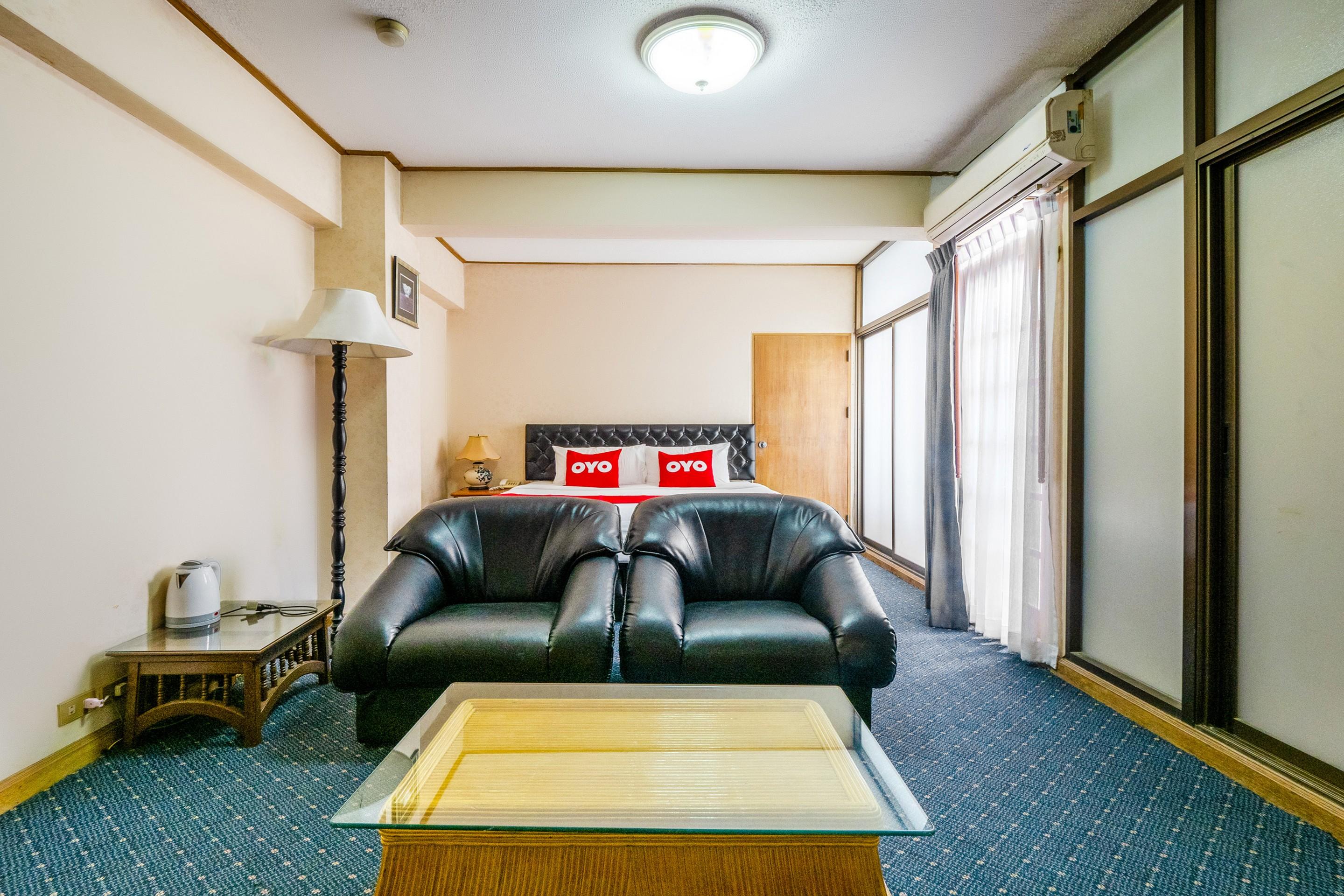 12Pm Bangkok Hotel Ngoại thất bức ảnh