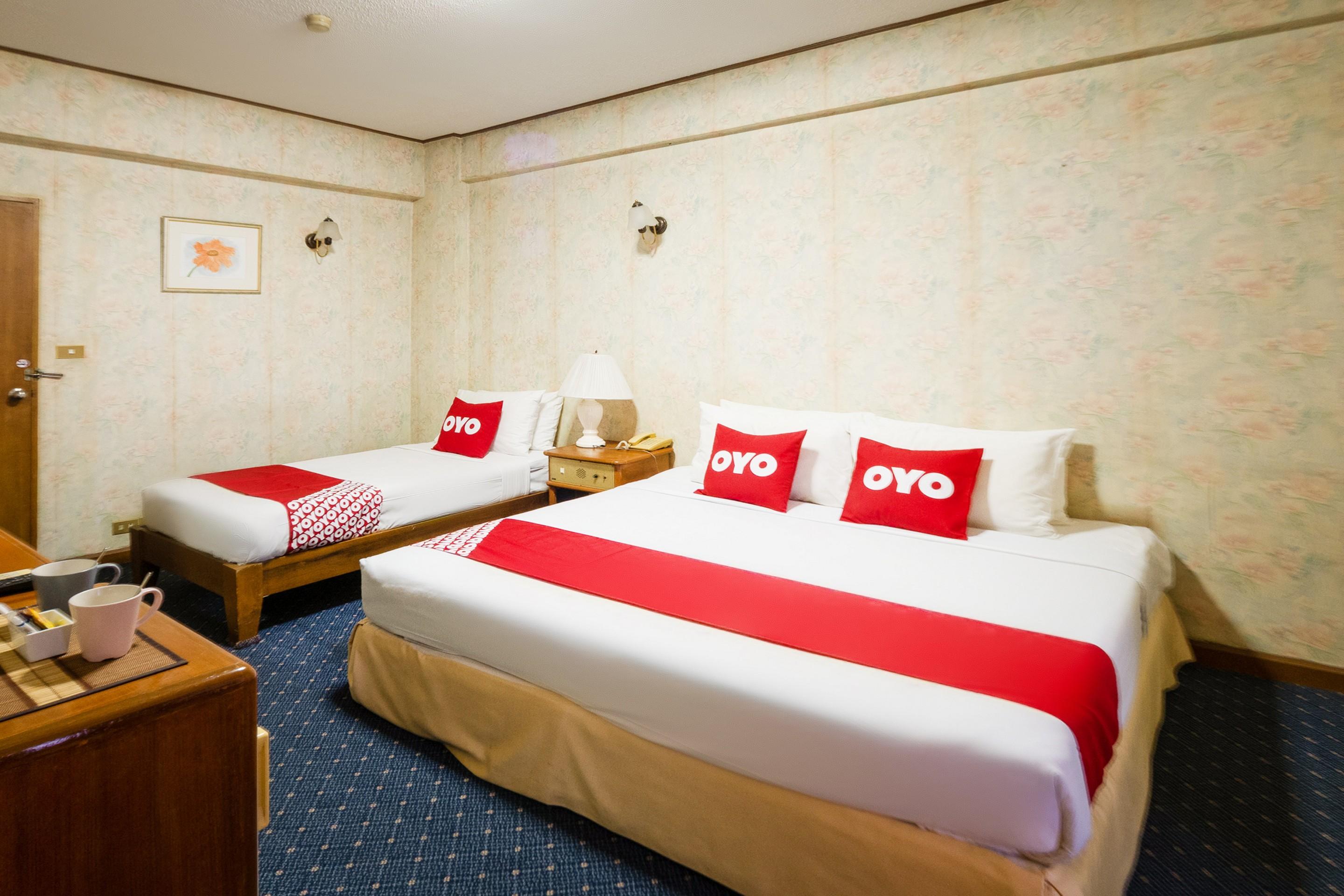 12Pm Bangkok Hotel Ngoại thất bức ảnh