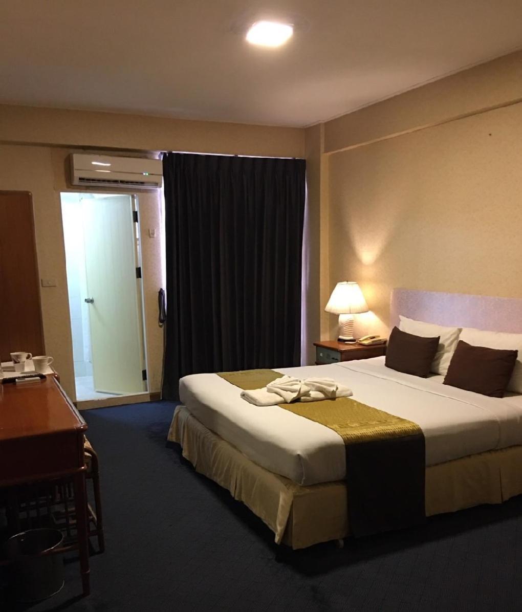 12Pm Bangkok Hotel Ngoại thất bức ảnh