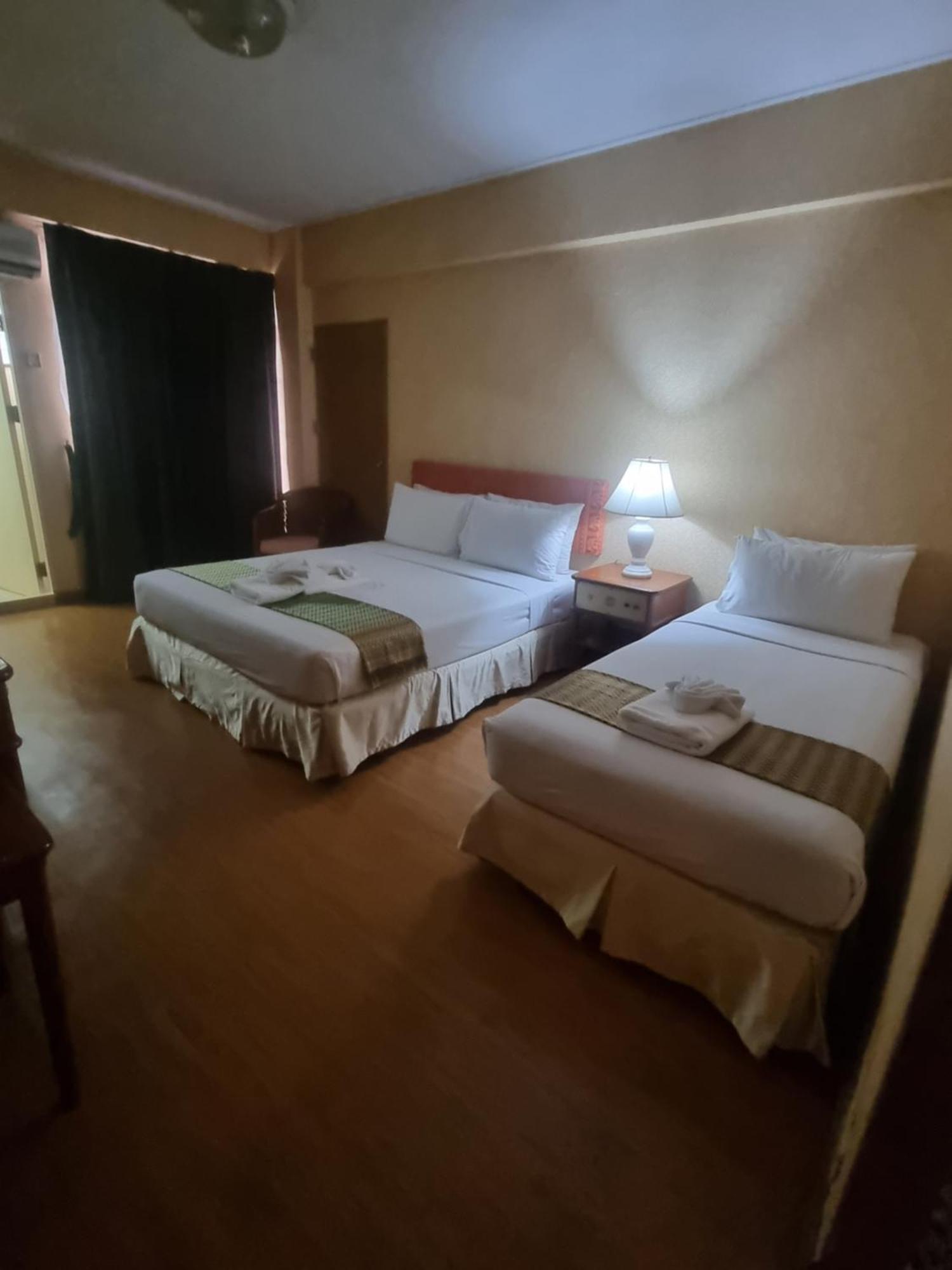 12Pm Bangkok Hotel Ngoại thất bức ảnh