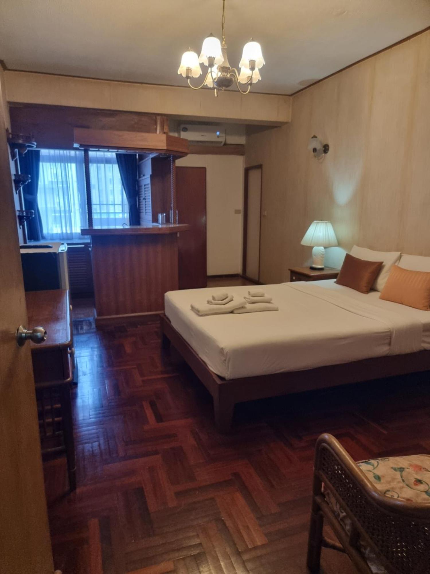 12Pm Bangkok Hotel Ngoại thất bức ảnh