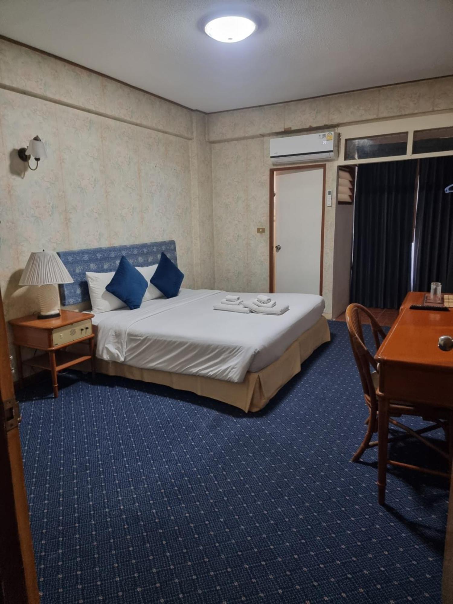 12Pm Bangkok Hotel Ngoại thất bức ảnh